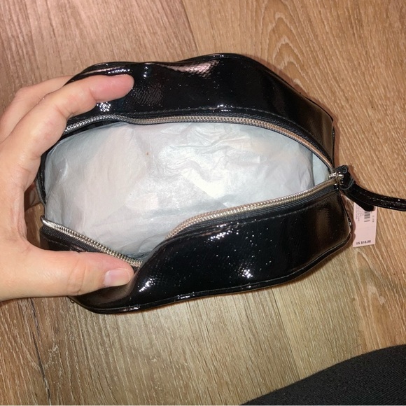 Victoria's Secret Lip-Shaped Cosmetic Pouch bag - Picture 3 of 6